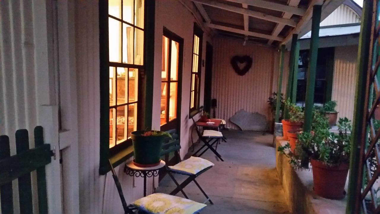 基岩山林小屋 诺洛斯港 外观 照片