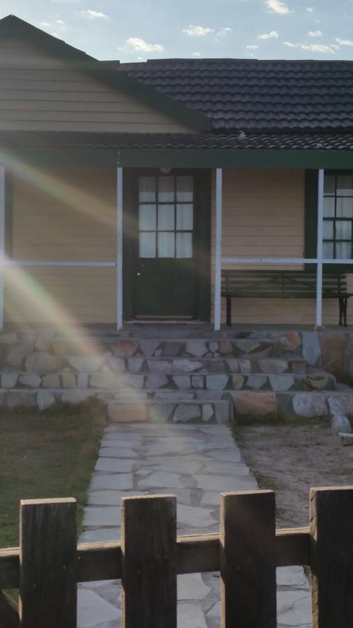 基岩山林小屋 诺洛斯港 外观 照片