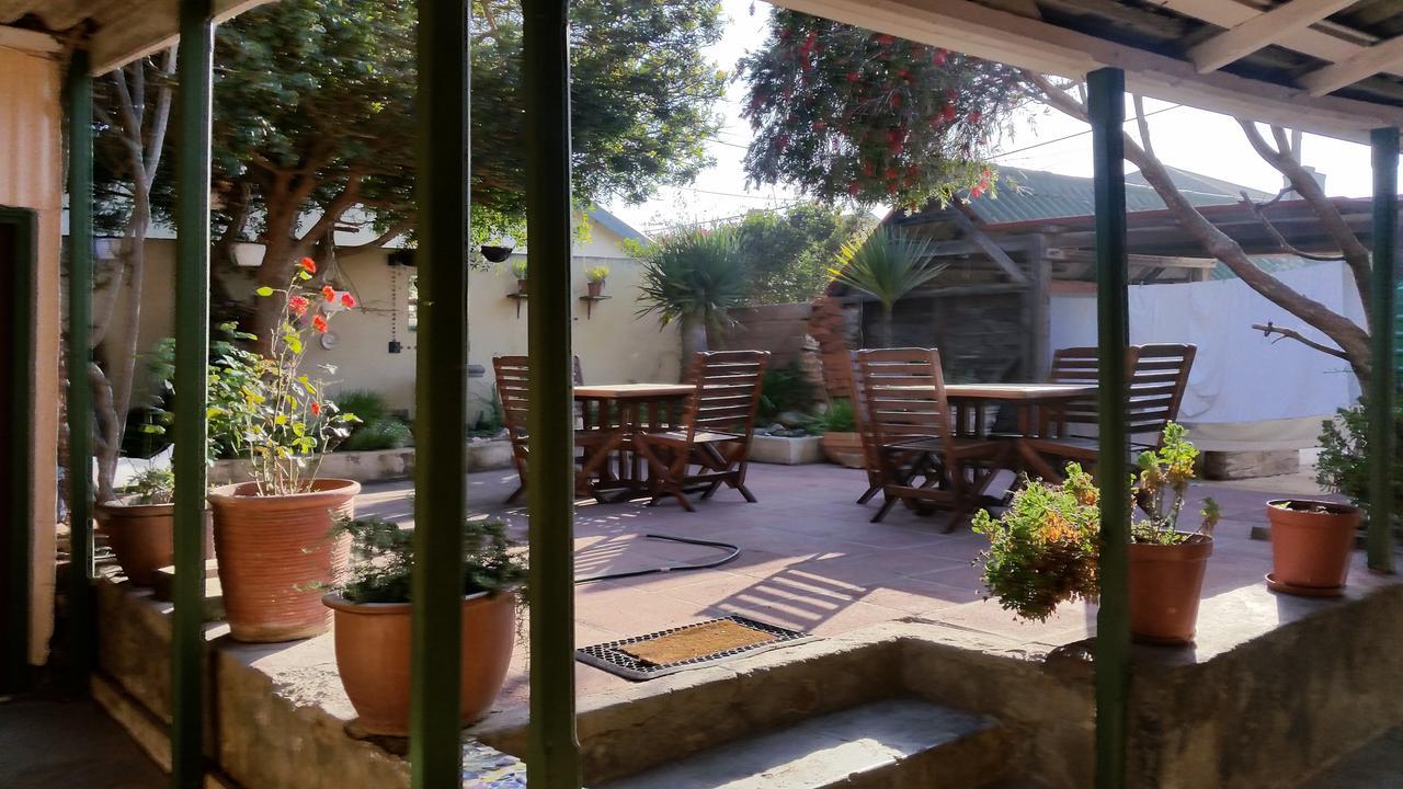 基岩山林小屋 诺洛斯港 外观 照片